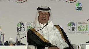 وزير الطاقة السعودي: لا يمكن التضحية بأمن الطاقة