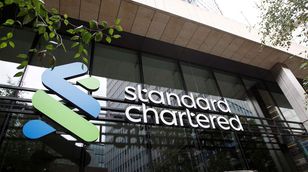 أخبار الشركات | "ستاندرد تشارترد" يعتزم إعادة شراء أسهم بمليار دولار