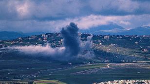 إسرائيل تستطلع بالنار استعدادات حزب الله في جبل الرفيع