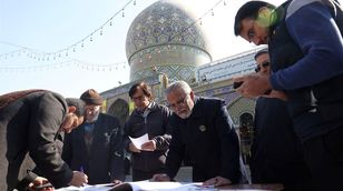 عبادي: نتيجة الانتخابات يتفرد بها المتشددون الإيرانيون