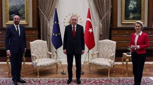 ما بين تركيا وأوكرانيا.. لماذا هذه الازدواجية في المعايير بالاتحاد الأوروبي؟