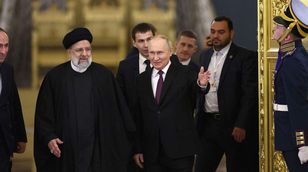 إيران تثني على علاقاتها مع روسيا وتتطلع لـ"التوسع"