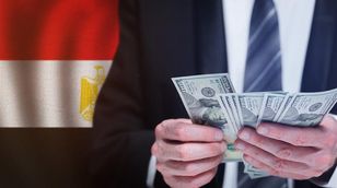 تحويلات المصريين.. من العمل في الخارج إلى استثمار في الوطن