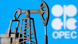 أسامة رزفي: هناك "حد" لقدرة "أوبك" للسيطرة على أسعار النفط