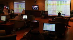 الرقيب: التوترات الجيوسياسية تسببت في تراجع سوق الأسهم السعودي