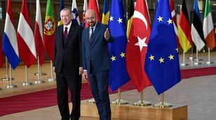 ما تأثير استبعاد الاتحاد الأوروبي انضمام تركيا له على العلاقة بينهما؟