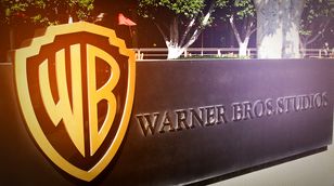 أخبار الشركات |  "Warner Brothers" تتكبد خسائر بقيمة 9.1 مليار دولار 