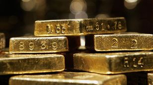 محمد : ارتفاع أسعار الذهب بسبب تصريحات تخفيض الفائدة في 2024