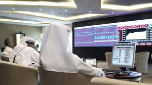 مؤشرات الأسواق الخليجية.. حركة جيدة في "السعودي" وتراجعات بـ"القطري"
