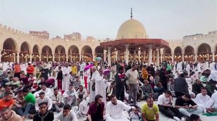 مراسلو "الشرق" يستعرضون أجواء العيد في عمان والقاهرة وبغداد