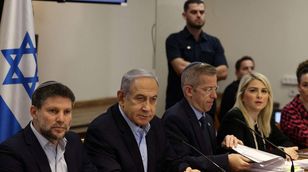 محمود يزبك: لن يكون هناك رد إسرائيلي دون موافقة أميركا