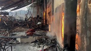 باسم العوادي: 94 ضحية و101 مصاب حصيلة حريق العراق