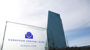 "المركزي الأوروبي" يرفع أسعار الفائدة للمرة العاشرة