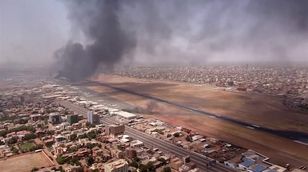 حرب السودان تدخل عامها الثاني وباريس تسعى لجمع مليار يورو لتخفيف الأزمة الإنسانية