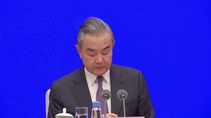 وزير الخارجية الصيني: نعارض التوسع المتعمد في التحالفات العسكرية