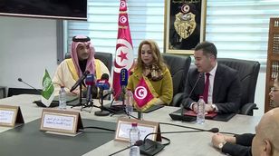 تونس.. تمويل مشروع لنقل الفوسفات مع الصندوق السعودي للتنمية  