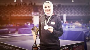 ثلاثة أوسمة.. قصة نجاح دينا مشرف لاعبة التنس المصرية