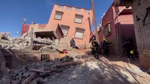 الكلمة الأولى .. تجاوز ضحايا زلزال المغرب 2800 شخص