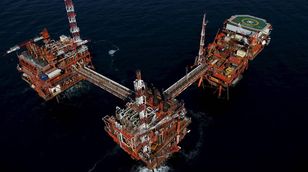 الريامي: توترات البحر الأحمر "وقتية" ولن تتطور لارتفاعات كبيرة في أسعار النفط