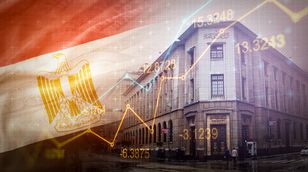 توقعات بتثبيت سعر الفائدة في مصر.. والعراق يؤكد التزامه باتفاق "أوبك+"
