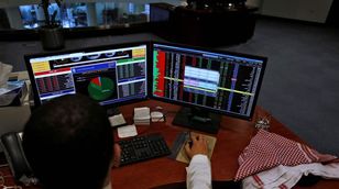 "غياب" المحركات وأخبار الشركات.. يقللان "زخم" الأسواق الخليجية