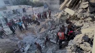 ضحايا في قصف إسرائيلي استهدف مدرسة بحي الشيخ رضوان