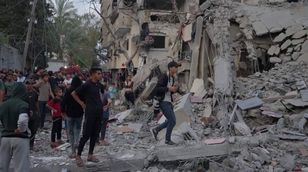 "حماس" تدرس العرض.. وواشنطن: مصممون على وقف النار بغزة "الآن"