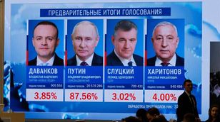 ديمتري بابيتش: التصويت لصالح بوتين تأييد للعملية العسكرية الروسية