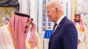 إلى أي مدى تمكنت السعودية من إعادة ضبط علاقاتها مع الولايات المتحدة؟