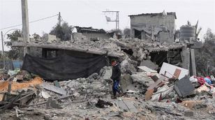 ما سبيل إنهاء المأساة الإنسانية في غزة؟