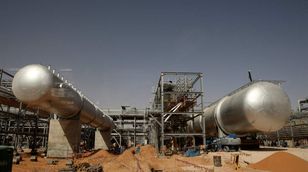 المطير: انخفاض صادرات النفط السعودي سيؤثر على نمو القطاع النفطي