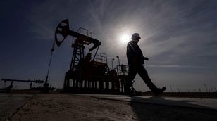 ماذا يعني توقع أوبك استمرار لعب النفط دورا في أسواق الطاقة لعقود؟