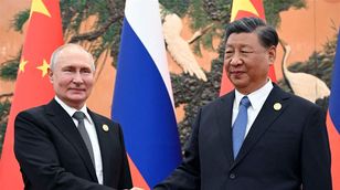 كريم الوادي: الانفتاح الروسي على الشركات الصينية يخفف الضغط الغربي على بكين