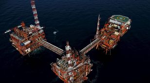 كارول نخلة : أسعار النفط ستتجه نحو الصعود وتقرير أوبك يندد بالمخاطر