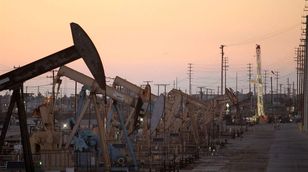 لانغفورد: إمدادات النفط ستقل هذا العام مع تمسك "أوبك" بسياستها