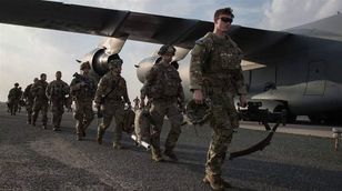 ماذا يعني تعامل الولايات المتحدة بجدية بالغة بعد تغيير سياستها مع الجماعات في العراق؟