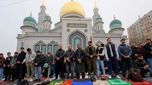 شبكة مراسلي "الشرق" ترصد أجواء عيد الفطر في باريس وموسكو وواشنطن 