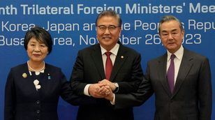 بعد لقاء شي وبايدن.. ما الذي مهّد للقاء الثلاثي لوزراء خارجية الصين واليابان وكوريا؟